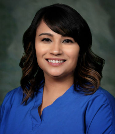 Amanda-Estrada-no-logo-comp-376x440 Amanda-Estrada-no-logo-comp-376x440